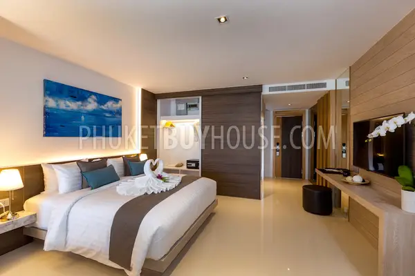 PAT5949: Beachfront Residence with direct Patong Beach access and only 50 m from Bangla Road. Photo #23