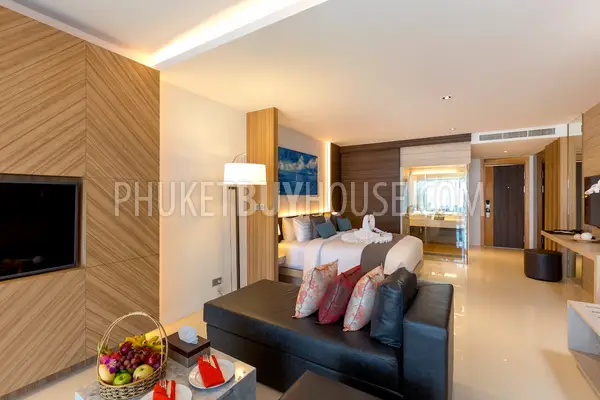 PAT5949: Beachfront Residence with direct Patong Beach access and only 50 m from Bangla Road. Photo #24