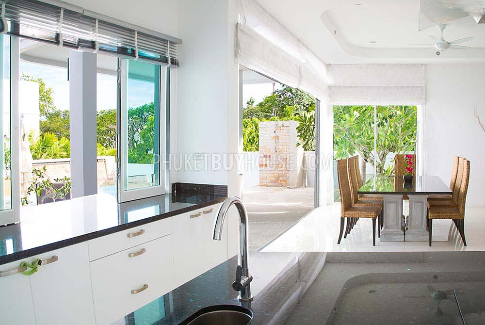 CHA5951: Chic Villa with Sea View in Chalong. Photo #8