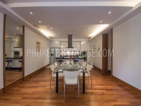 NAT5953: Splendid Apartment just 50 meters from Nai Thon Beach. Photo #5