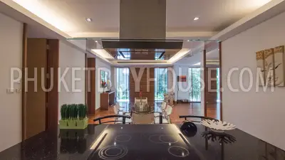 NAT5953: Splendid Apartment just 50 meters from Nai Thon Beach. Photo #10