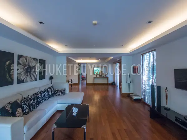 NAT5953: Splendid Apartment just 50 meters from Nai Thon Beach. Photo #13