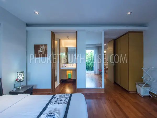 NAT5953: Splendid Apartment just 50 meters from Nai Thon Beach. Photo #18