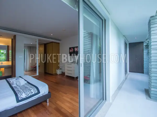 NAT5953: Splendid Apartment just 50 meters from Nai Thon Beach. Photo #19