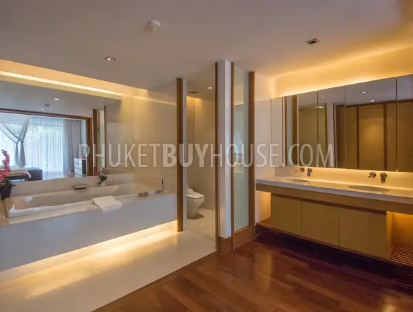 NAT5953: Splendid Apartment just 50 meters from Nai Thon Beach. Photo #29