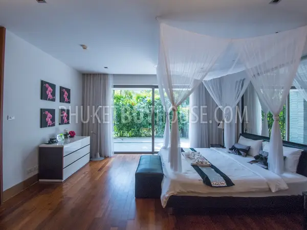 NAT5953: Splendid Apartment just 50 meters from Nai Thon Beach. Photo #33