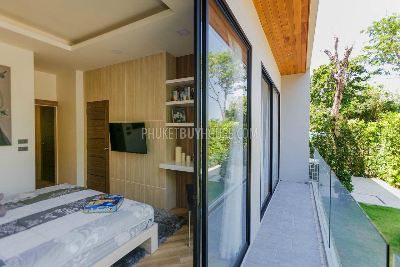 RAW5957: Modern Apartment with a Mountain View in Rawai. Photo #24