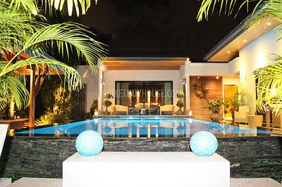 SUR5967: Gorgeous Villa with a Private Pool in Surin. Photo #7
