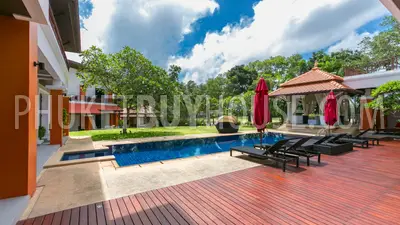 BAN5934: Spacious 12-Bedroom Villa with Two Pools in Bang Tao. Fotoğraf #2