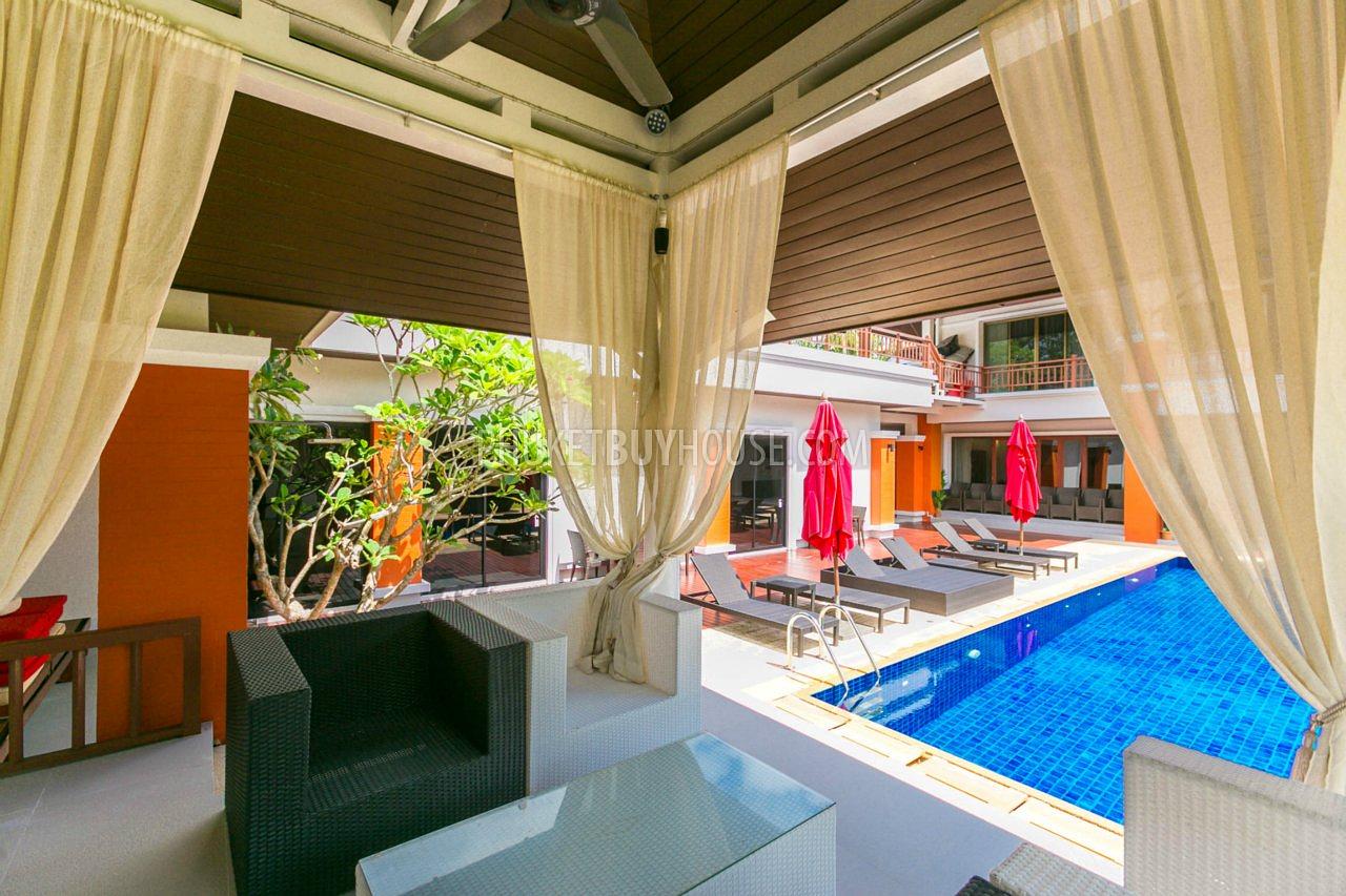 BAN5934: Spacious 12-Bedroom Villa with Two Pools in Bang Tao. Photo #5