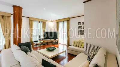 BAN5934: Spacious 12-Bedroom Villa with Two Pools in Bang Tao. Fotoğraf #12