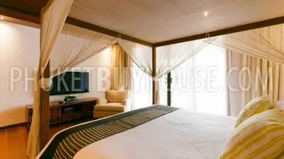 BAN5934: Spacious 12-Bedroom Villa with Two Pools in Bang Tao. Fotoğraf #26