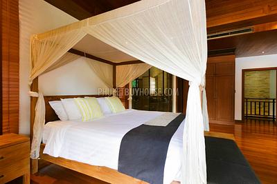 BAN5934: Spacious 12-Bedroom Villa with Two Pools in Bang Tao. Photo #28