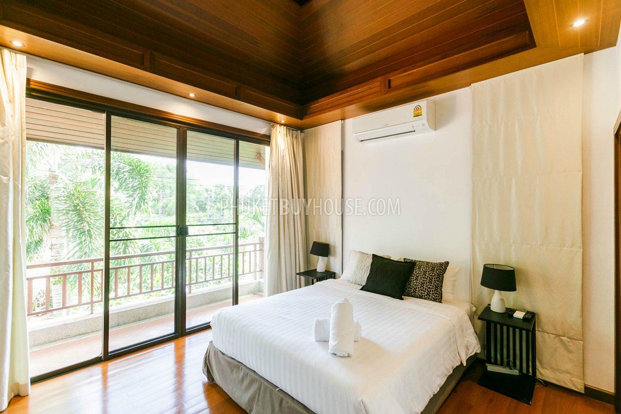 BAN5934: Spacious 12-Bedroom Villa with Two Pools in Bang Tao. Photo #32