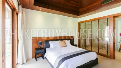 BAN5934: Spacious 12-Bedroom Villa with Two Pools in Bang Tao. Fotoğraf #45
