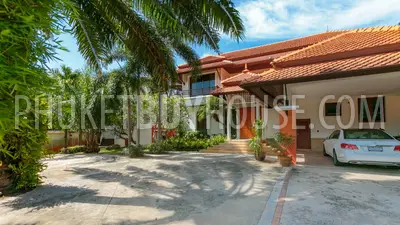 BAN5934: Spacious 12-Bedroom Villa with Two Pools in Bang Tao. Fotoğraf #59