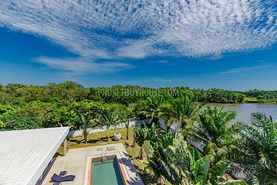 RAW5940: Pool Villa with a Tropical Garden in Rawai. Photo #12