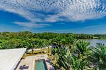 RAW5940: Pool Villa with a Tropical Garden in Rawai. Thumbnail #12