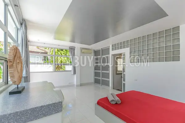 RAW5940: Pool Villa with a Tropical Garden in Rawai. Photo #15