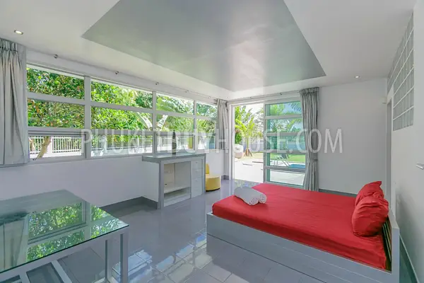 RAW5940: Pool Villa with a Tropical Garden in Rawai. Photo #18