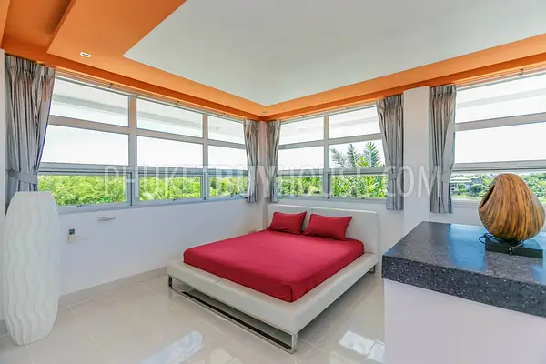 RAW5940: Pool Villa with a Tropical Garden in Rawai. Photo #32