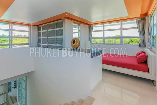 RAW5940: Pool Villa with a Tropical Garden in Rawai. Photo #35