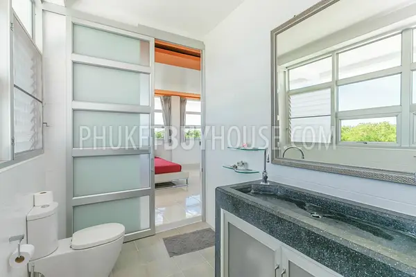 RAW5940: Pool Villa with a Tropical Garden in Rawai. Photo #38