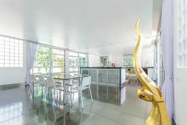 RAW5940: Pool Villa with a Tropical Garden in Rawai. Photo #43
