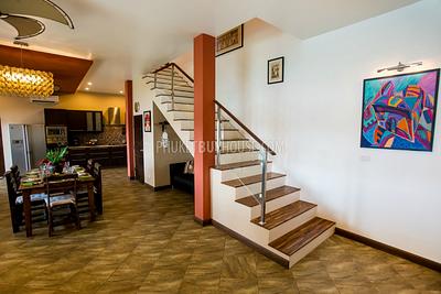 CHA5982: Gorgeous House with 4 Bedroom in front of a beautiful Lake. Photo #20