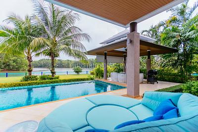 BAN5985: Luxury Villa with Lake view in Laguna area. Photo #11