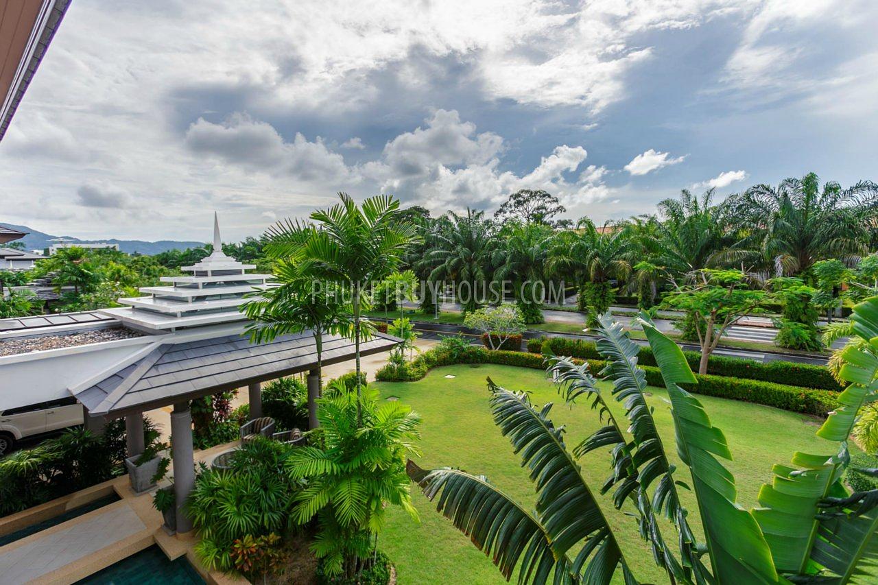 BAN5985: Luxury Villa with Lake view in Laguna area. Photo #16