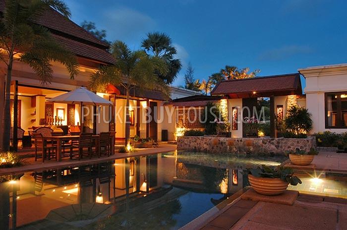 BAN1211: Villa with overlooks the Pool and exquisite Thai garden. Фото #1