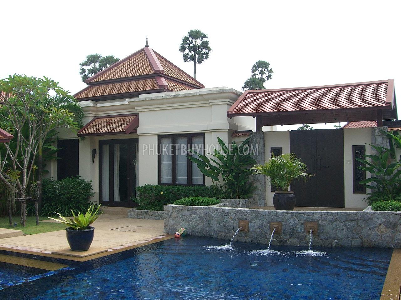 BAN1211: Villa with overlooks the Pool and exquisite Thai garden. Photo #4
