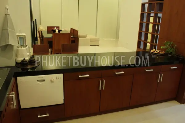 KAT5995: Charming townhouse with Sea view only 30 m. from the Kata Noi beach. Fotoğraf #13