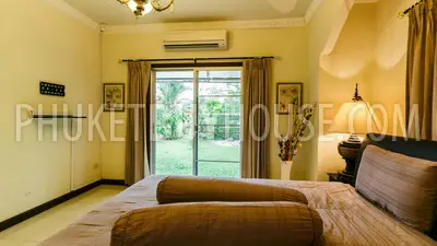 CHE5975: Tropical House with 3 Bedrooms in heart of Phuket. Фото #1