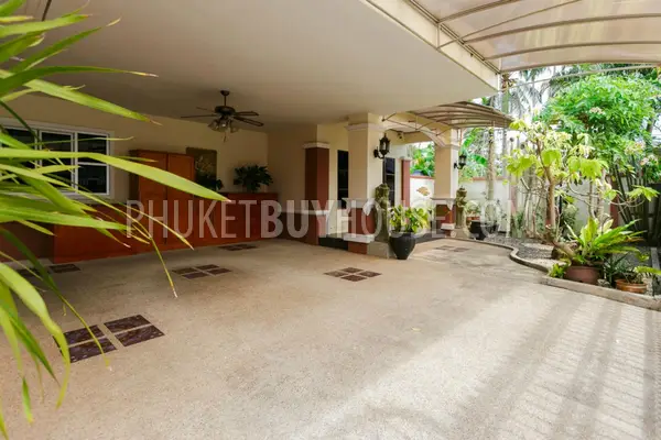 CHE5975: Tropical House with 3 Bedrooms in heart of Phuket. Fotoğraf #5