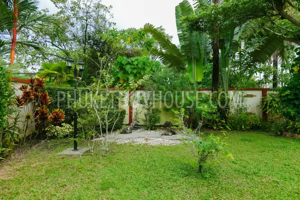 CHE5975: Tropical House with 3 Bedrooms in heart of Phuket. Fotoğraf #10