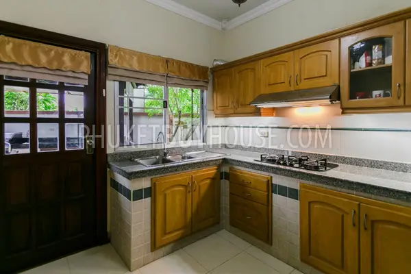 CHE5975: Tropical House with 3 Bedrooms in heart of Phuket. Fotoğraf #18