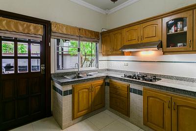CHE5975: Tropical House with 3 Bedrooms in heart of Phuket. Photo #18
