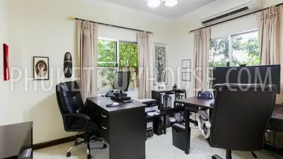 CHE5975: Tropical House with 3 Bedrooms in heart of Phuket. Фото #20
