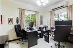CHE5975: Tropical House with 3 Bedrooms in heart of Phuket. Миниатюра #20
