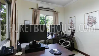 CHE5975: Tropical House with 3 Bedrooms in heart of Phuket. Фото #21