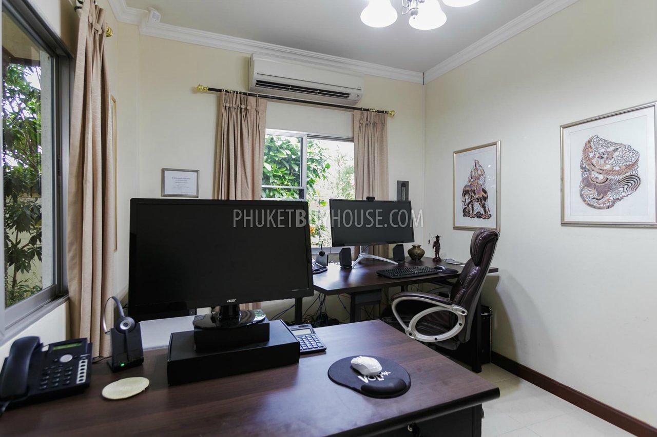 CHE5975: Tropical House with 3 Bedrooms in heart of Phuket. Фото #21