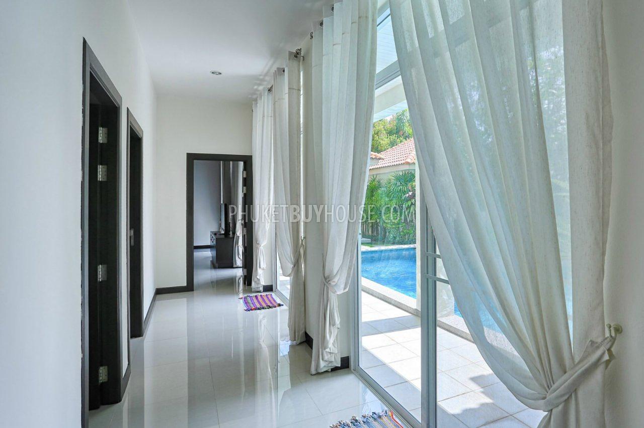 RAW5977: Stunning 4 Bedroom Villa with private Pool in Rawai. Photo #12