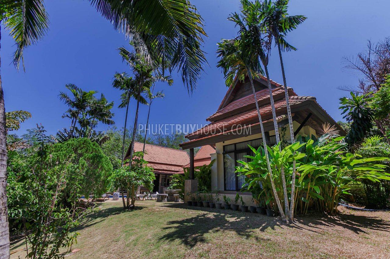 RAW5980: Thai-Balinese style Villa in Rawai. Photo #7