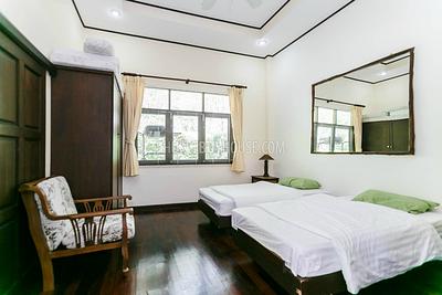RAW5980: Thai-Balinese style Villa in Rawai. Photo #11