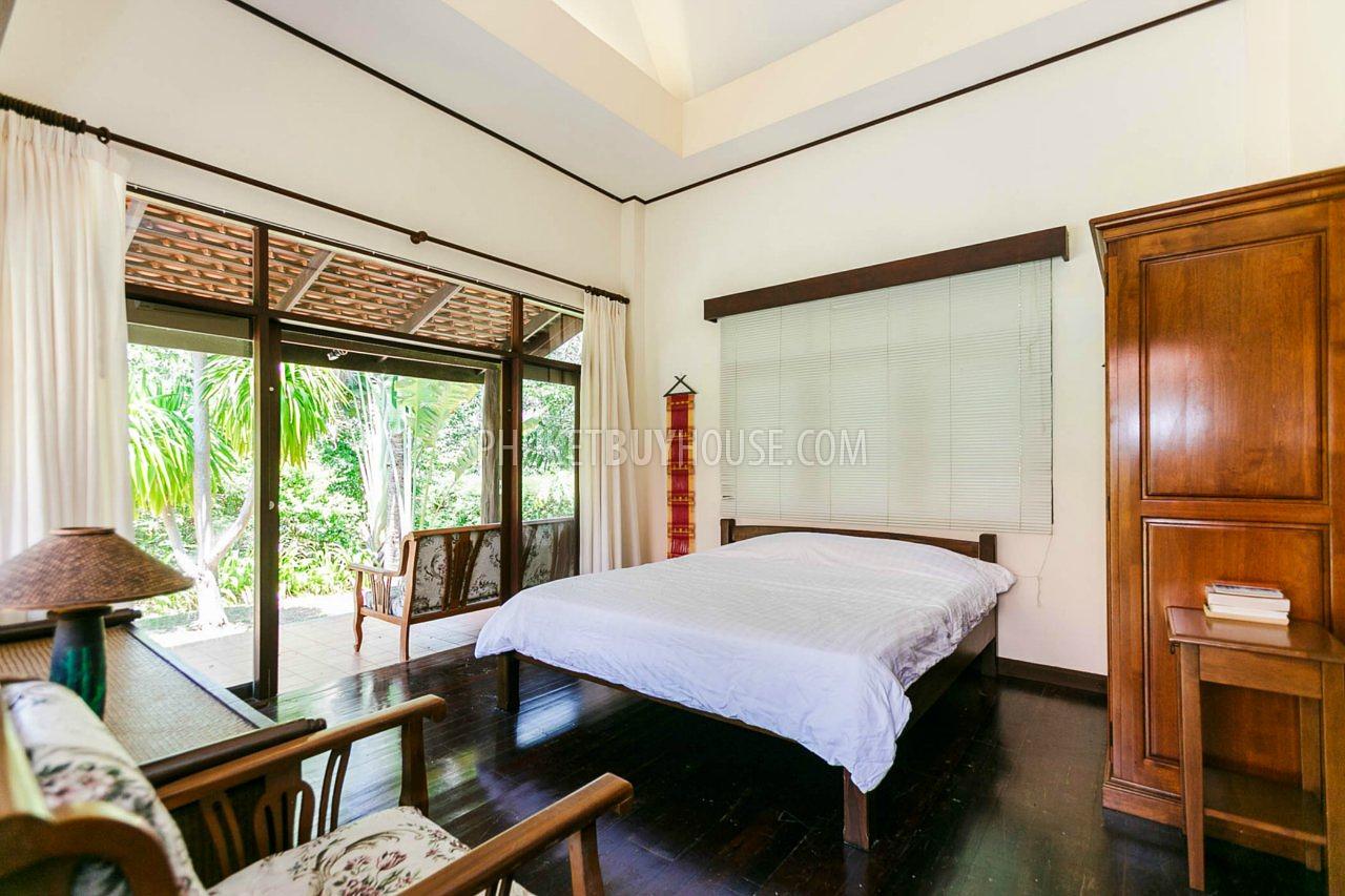 RAW5980: Thai-Balinese style Villa in Rawai. Photo #19