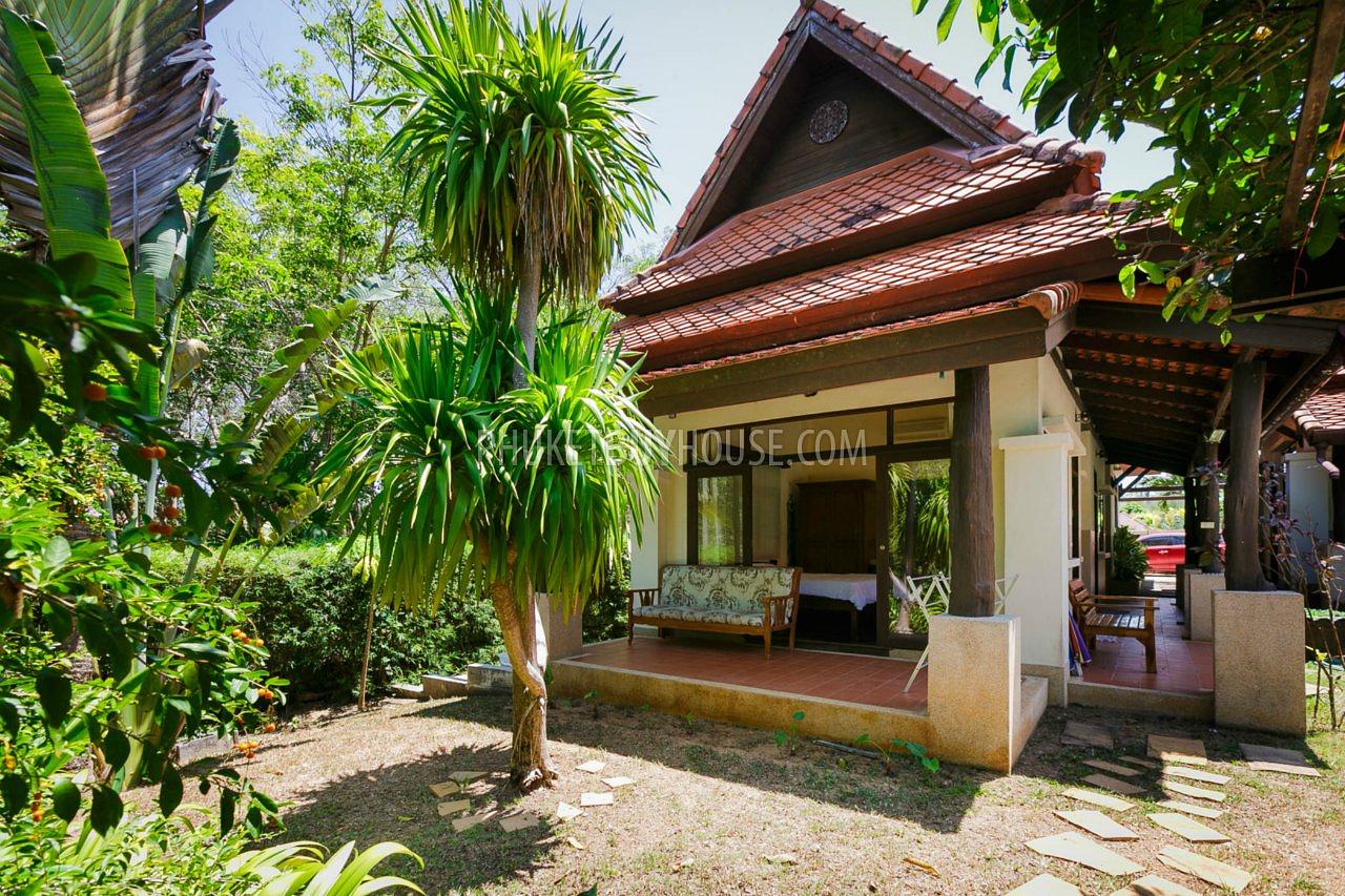 RAW5980: Thai-Balinese style Villa in Rawai. Photo #23