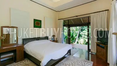 RAW5980: Thai-Balinese style Villa in Rawai. Photo #32