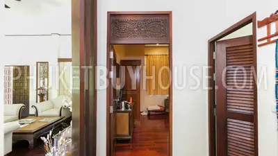 RAW5980: Thai-Balinese style Villa in Rawai. Photo #36